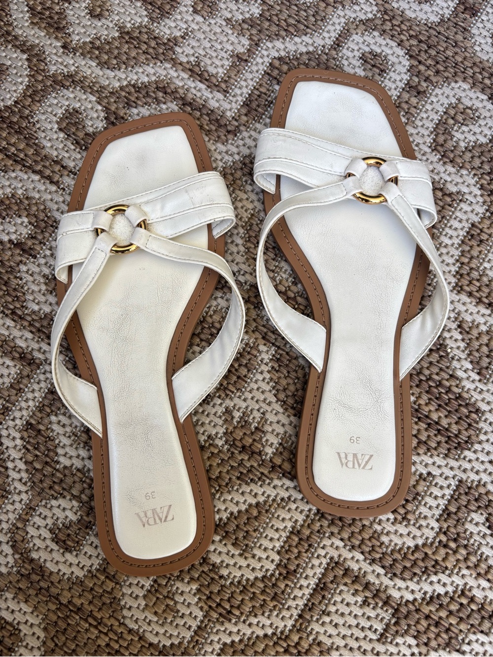 Zara White Slide Sandals with Gold Ring Detail - Picture 2 of 3